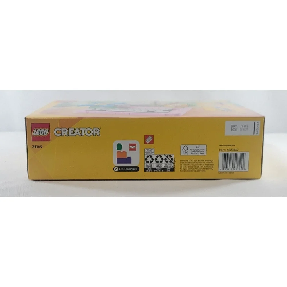 LEGO Creator 3-in-1: Typewriter with Flowers (31169), 363 Pieces, New In Box‎